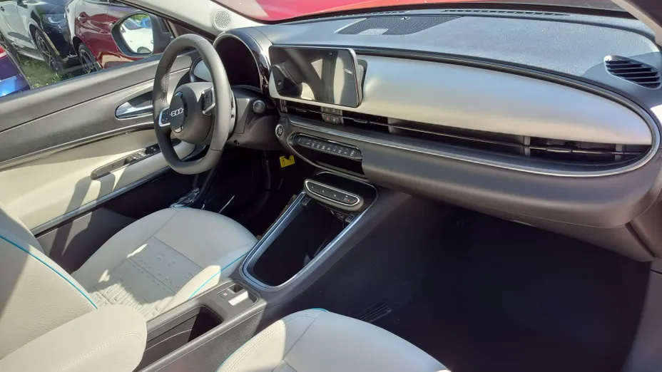 FIAT 600 600 1.2 Turbo Hybrid La Prima eDCT Nowy