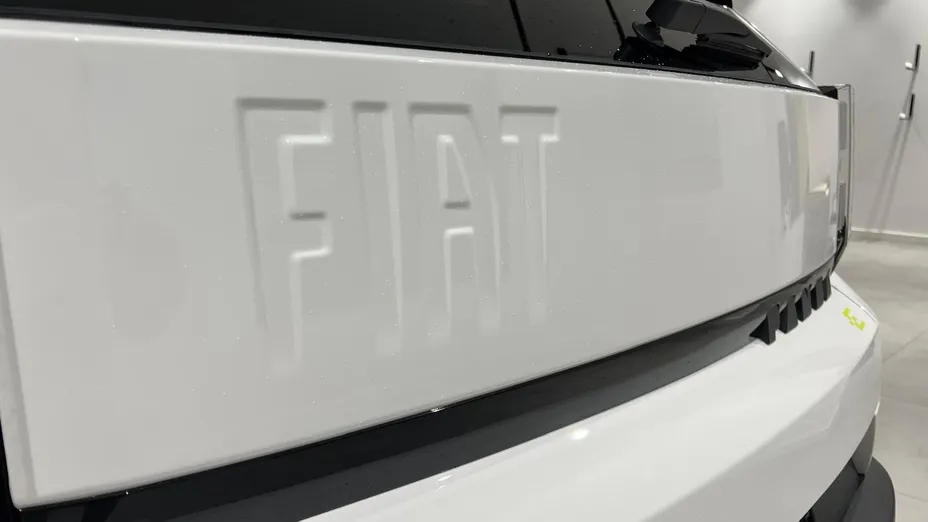 FIAT Grande Panda Grande Panda 1.2 mHEV La Prima eDCT Nowy