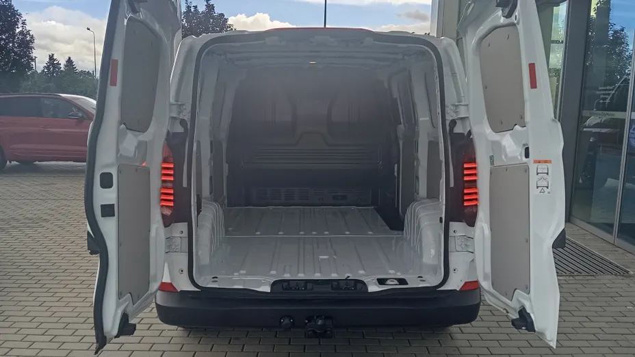 VOLKSWAGEN Transporter Transporter TDI L1H1 Nowy