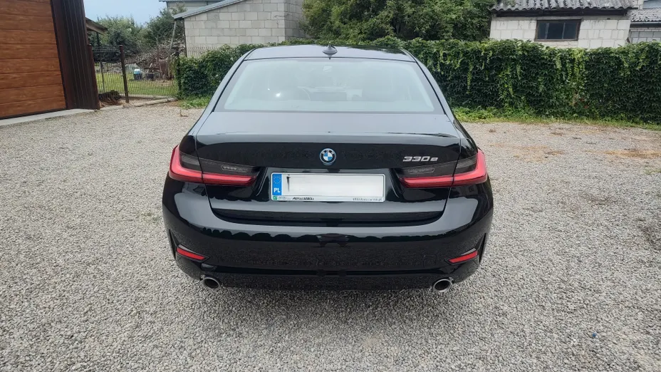 BMW Seria 3 330e Advantage aut