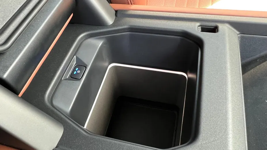 LAND ROVER Defender Defender 110 4.4 P635 V8 mHEV Octa