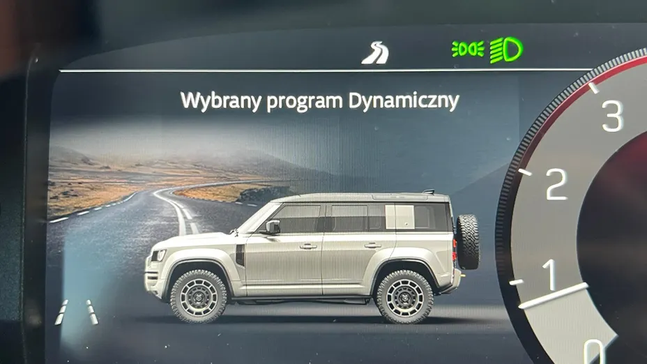 LAND ROVER Defender Defender 110 4.4 P635 V8 mHEV Octa