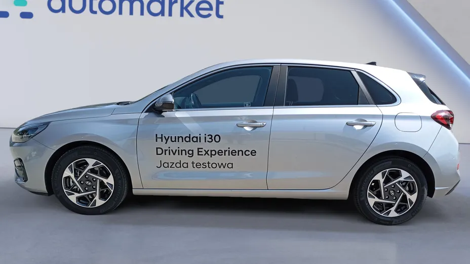HYUNDAI i30 i30 1.0 T-GDI Smart