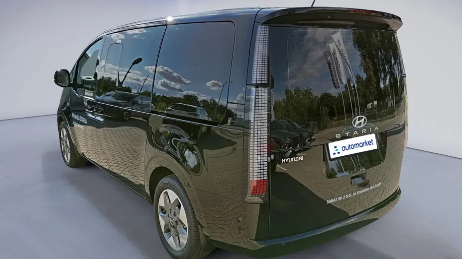 HYUNDAI Staria Staria 1.6 T-GDI HEV Smart VIP aut