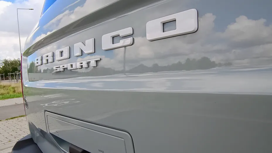 FORD Bronco -