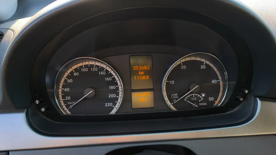 MERCEDES-BENZ Viano -