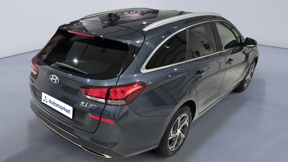 HYUNDAI i30 i30 1.5 T-GDI 48V Smart