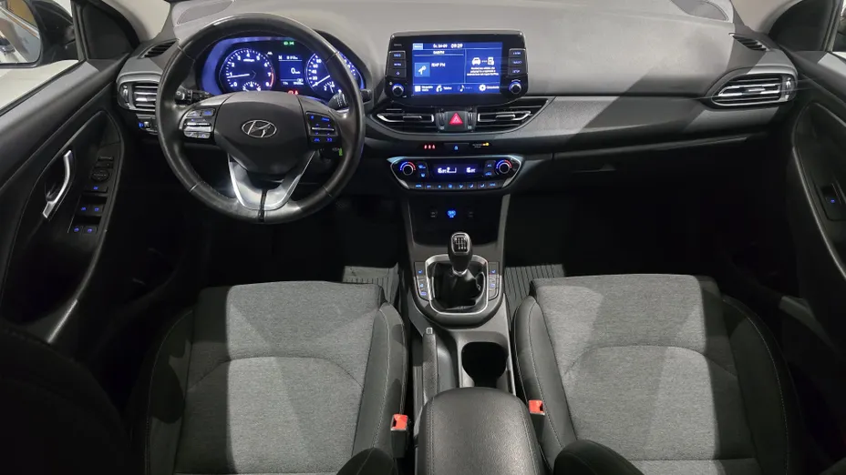 HYUNDAI i30 i30 1.5 T-GDI 48V Smart