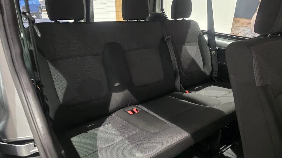 RENAULT Trafic Trafic Kombi 2.0 Blue dCi L2 Business