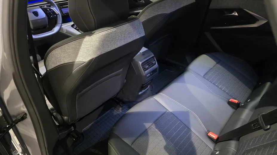 PEUGEOT 3008 3008 1.2 PureTech mHEV Allure Pack S&S e-DCS6