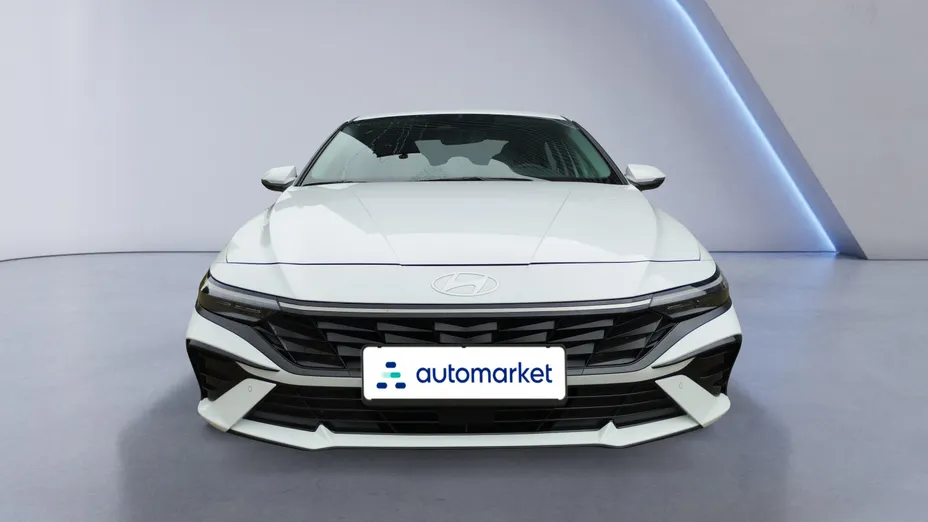 HYUNDAI Elantra Elantra 1.6 Smart CVT