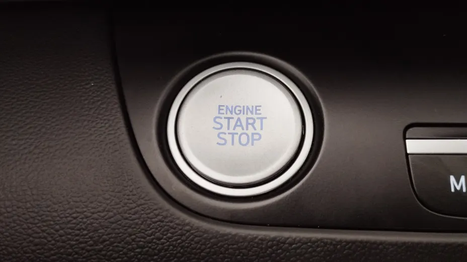 HYUNDAI Elantra Elantra 1.6 Smart CVT