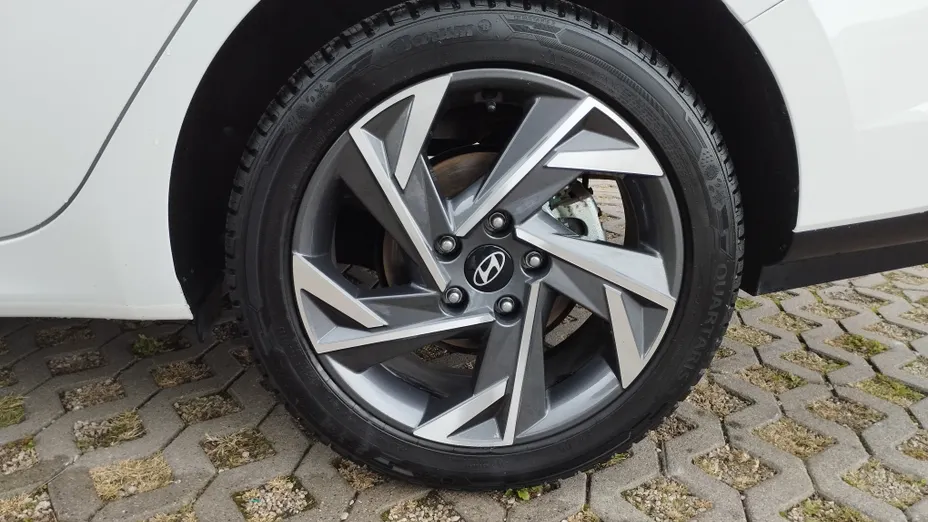 HYUNDAI Elantra Elantra 1.6 Smart CVT