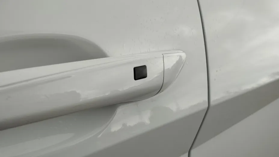 HYUNDAI Elantra Elantra 1.6 Smart CVT