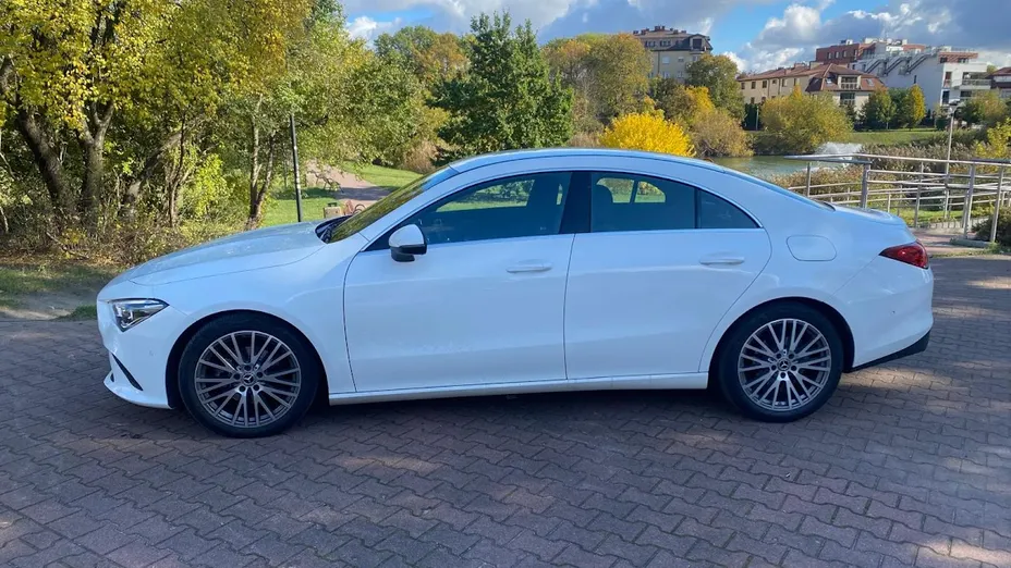 MERCEDES-BENZ CLA CLA 180 7G-DCT AMG Line