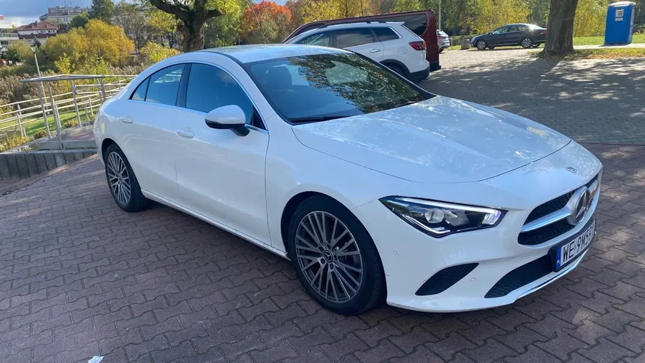 MERCEDES-BENZ CLA CLA 180 7G-DCT AMG Line