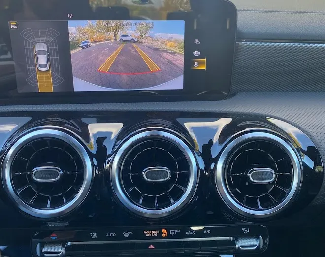 MERCEDES-BENZ CLA CLA 180 7G-DCT AMG Line