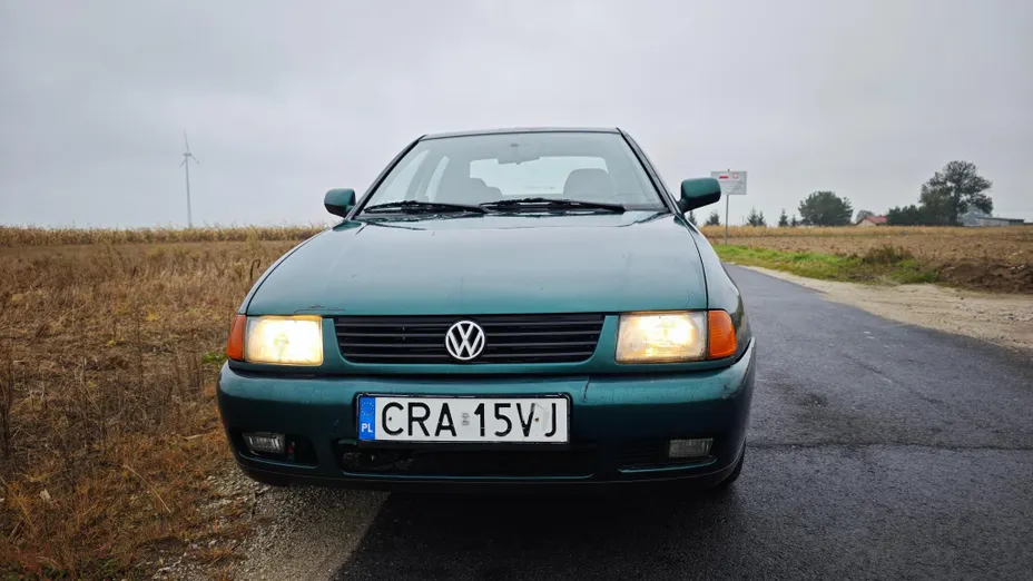 VOLKSWAGEN Polo Polo 1.4 Basis