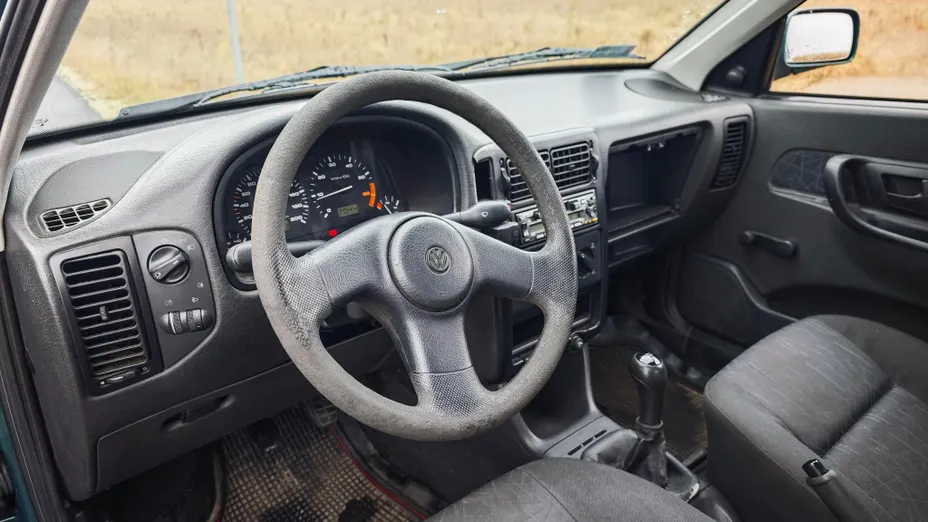 VOLKSWAGEN Polo Polo 1.4 Basis