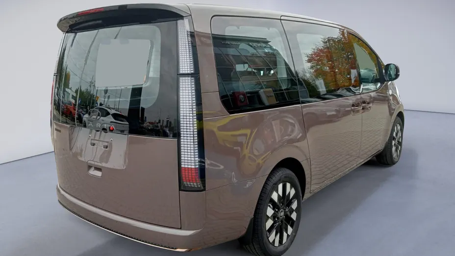 HYUNDAI Staria Staria 1.6 T-GDI HEV Luxury aut Nowy