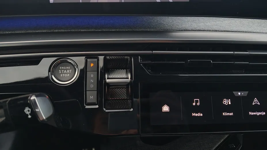 PEUGEOT 3008 3008 1.2 PureTech mHEV GT S&S e-DCS6