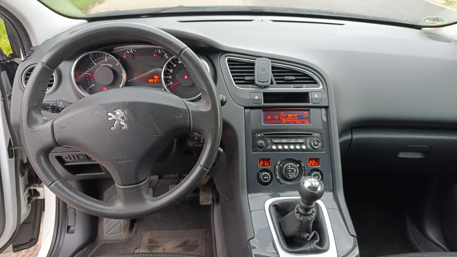 PEUGEOT 5008 5008 1.6 BlueHDi Active