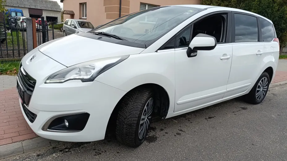 PEUGEOT 5008 5008 1.6 BlueHDi Active