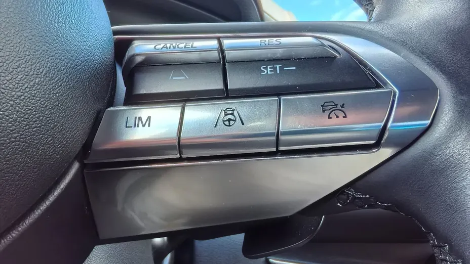 MAZDA 3 3 2.0 Skyenergy