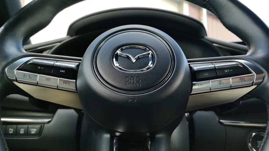 MAZDA 3 3 2.0 Skyenergy