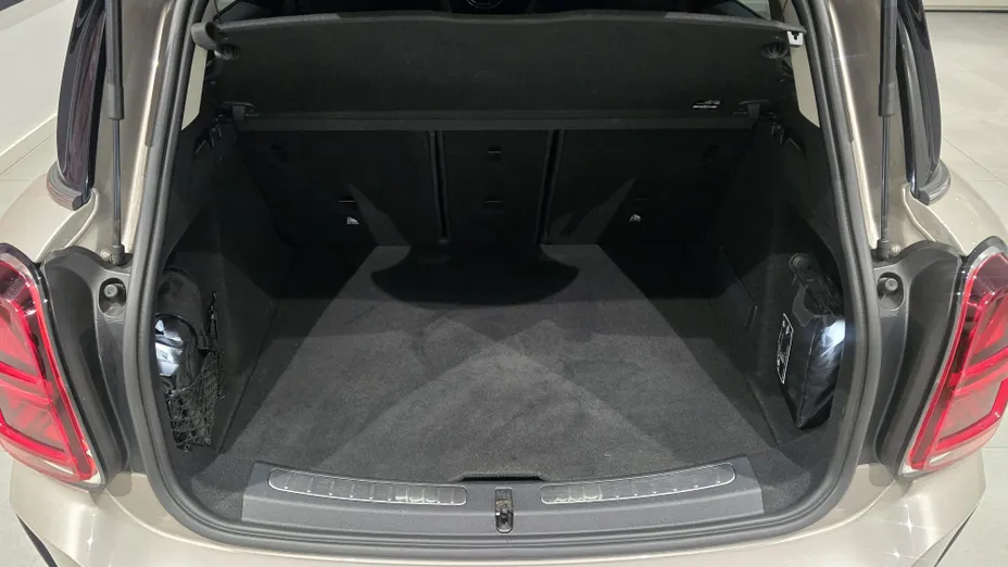 MINI [BMW] Countryman Cooper Classic Trim aut