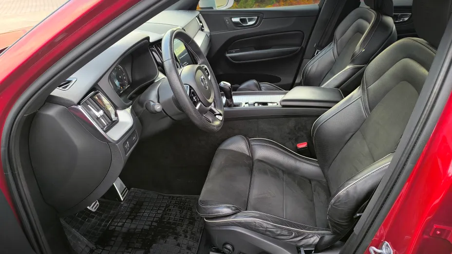 VOLVO XC60 XC60 D3 R-Design