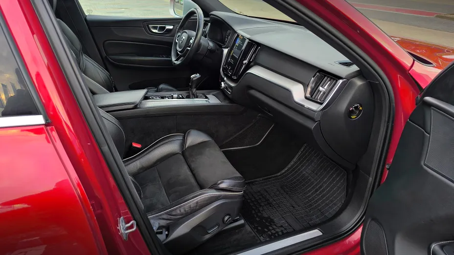 VOLVO XC60 XC60 D3 R-Design