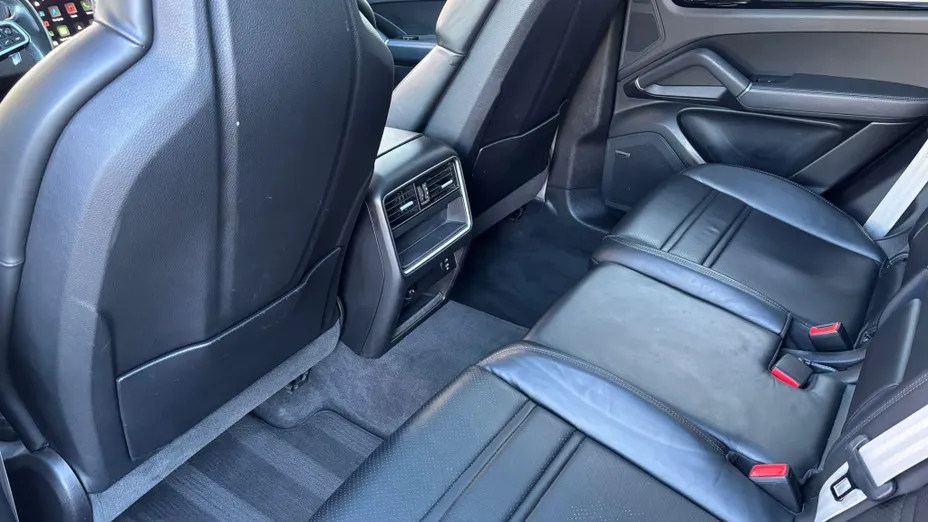 PORSCHE Cayenne Cayenne Platinum Edition