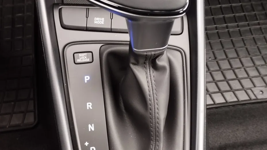 HYUNDAI i20 i20 1.0 T-GDi Modern DCT