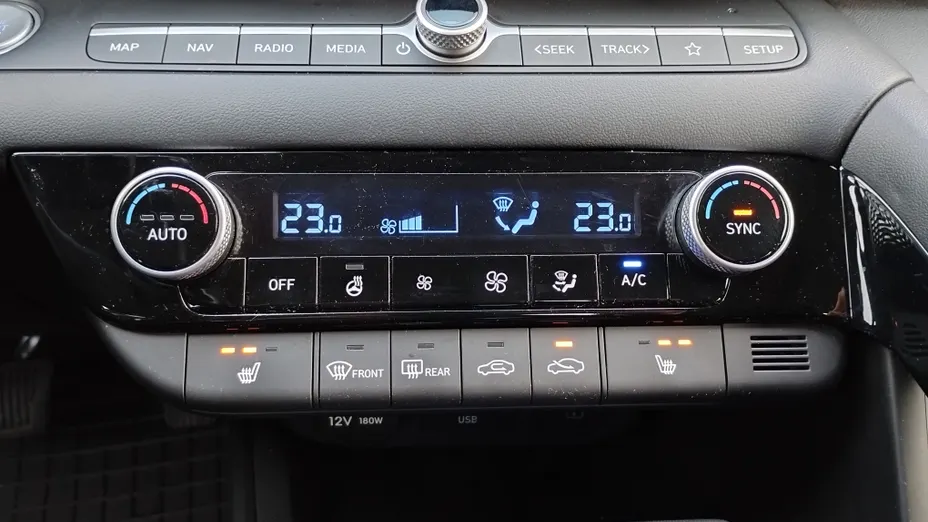 HYUNDAI Elantra Elantra 1.6 Smart CVT