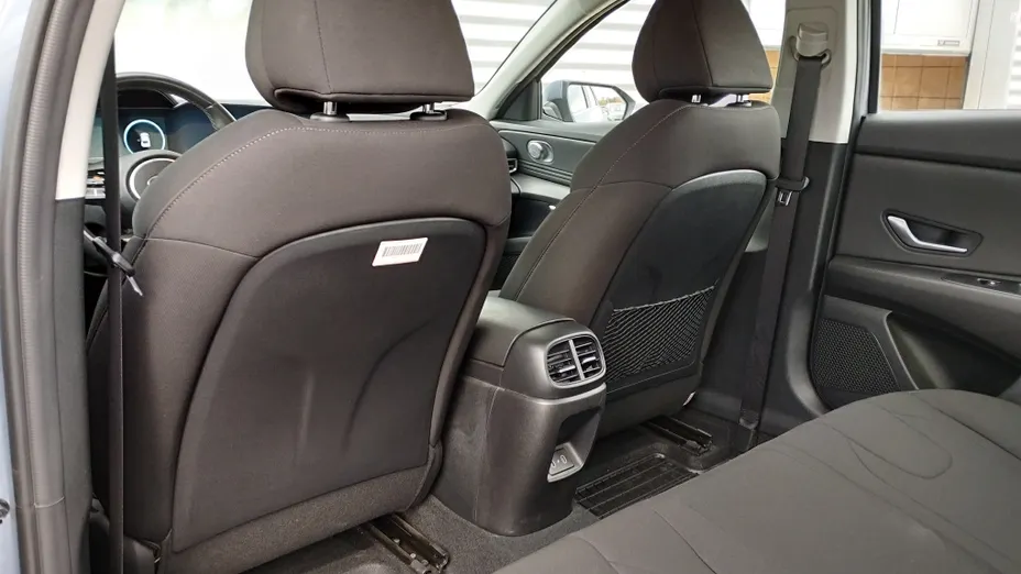 HYUNDAI Elantra Elantra 1.6 Smart CVT