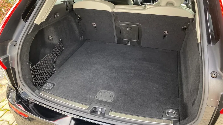 VOLVO XC60 XC60 B5 B AWD Momentum Pro aut