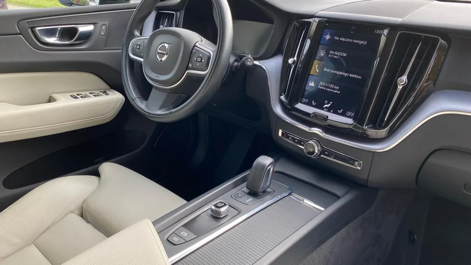 VOLVO XC60 XC60 B5 B AWD Momentum Pro aut