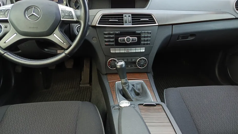 MERCEDES-BENZ C Klasa C 180 CGI BlueEff.