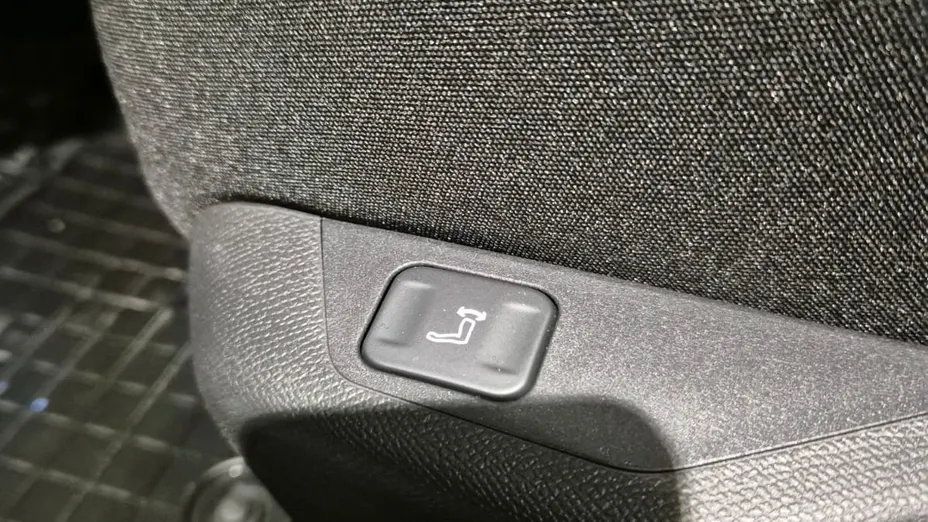 PEUGEOT 408 408 1.2 PureTech Allure Pack S&S EAT8