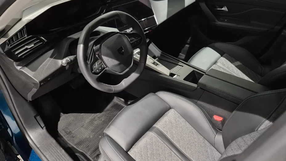 PEUGEOT 408 408 1.2 PureTech Allure Pack S&S EAT8