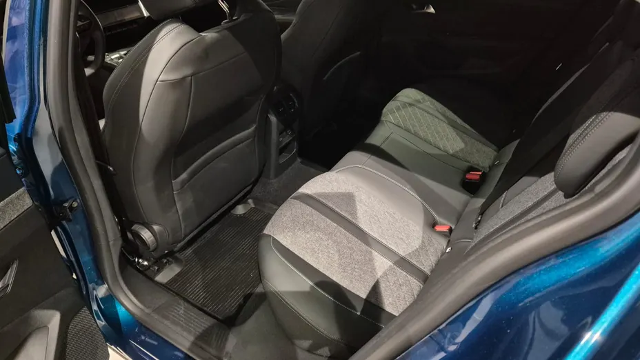 PEUGEOT 408 408 1.2 PureTech Allure Pack S&S EAT8