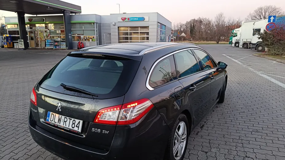 PEUGEOT 508 -