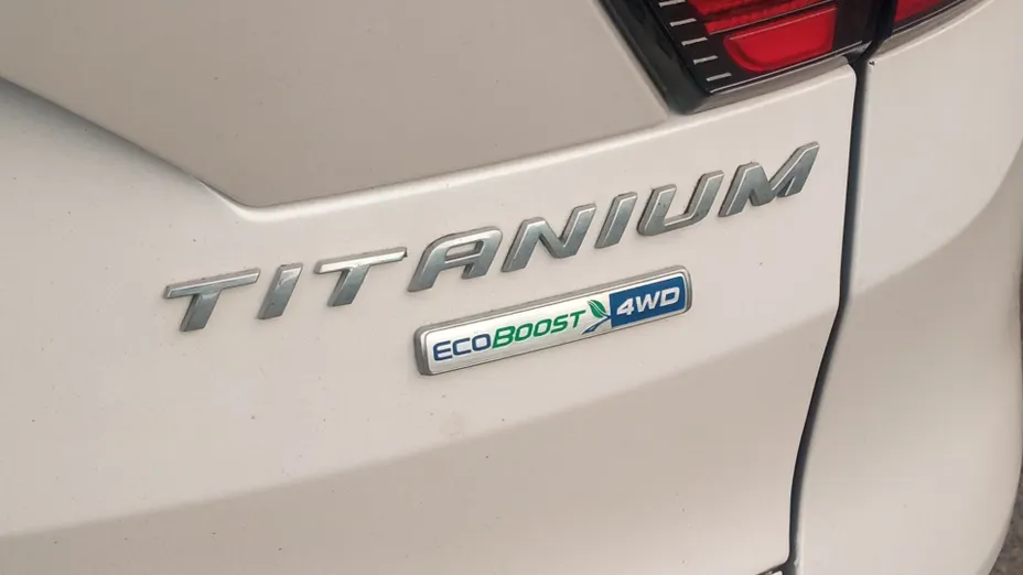 FORD Escape Escape 2.0 EcoBoost AWD Titanium