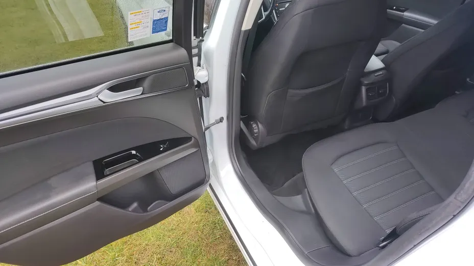 FORD Mondeo Mondeo 2.0 Hybrid Titanium