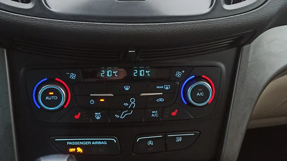 FORD Escape Escape 2.0 EcoBoost FWD Titanium