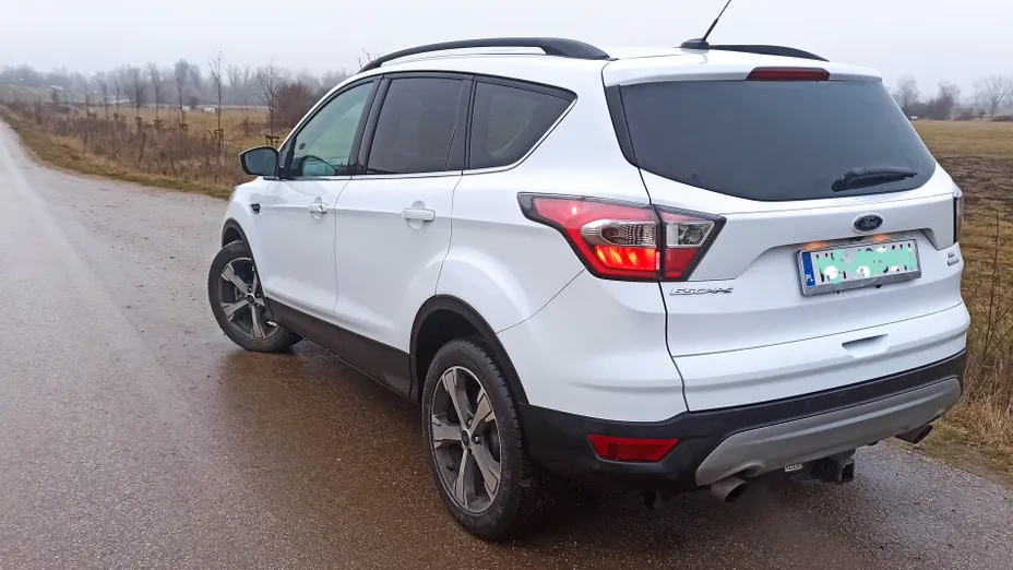 FORD Escape Escape 2.0 EcoBoost FWD Titanium