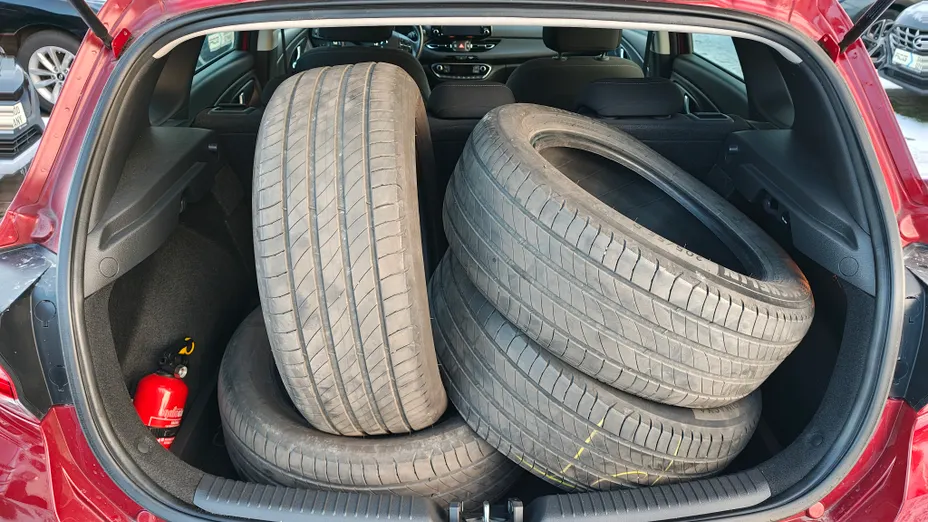 HYUNDAI i30 i30 1.5 DPI Comfort