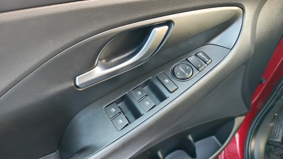 HYUNDAI i30 i30 1.5 DPI Comfort