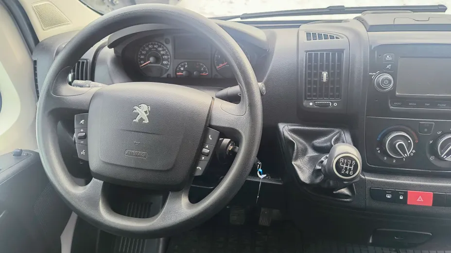 PEUGEOT Boxer Boxer 335 BlueHDi L3 Premium